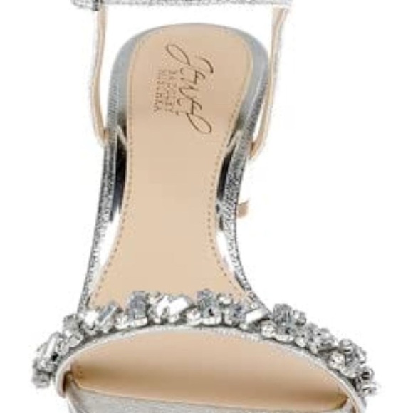 Jewel Badgley Mischka Dagny Strappy Low Block Heel Sparkling Silver New In Box 8 - Picture 3 of 11